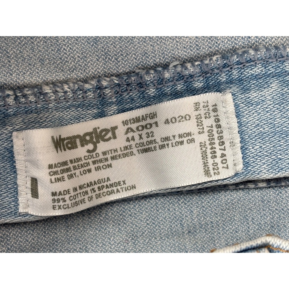 Wrangler Men's Jeans 44x32 Relaxed‎ Comfort Fit Denim Light Wash Blue Cotton - Picture 7 of 7